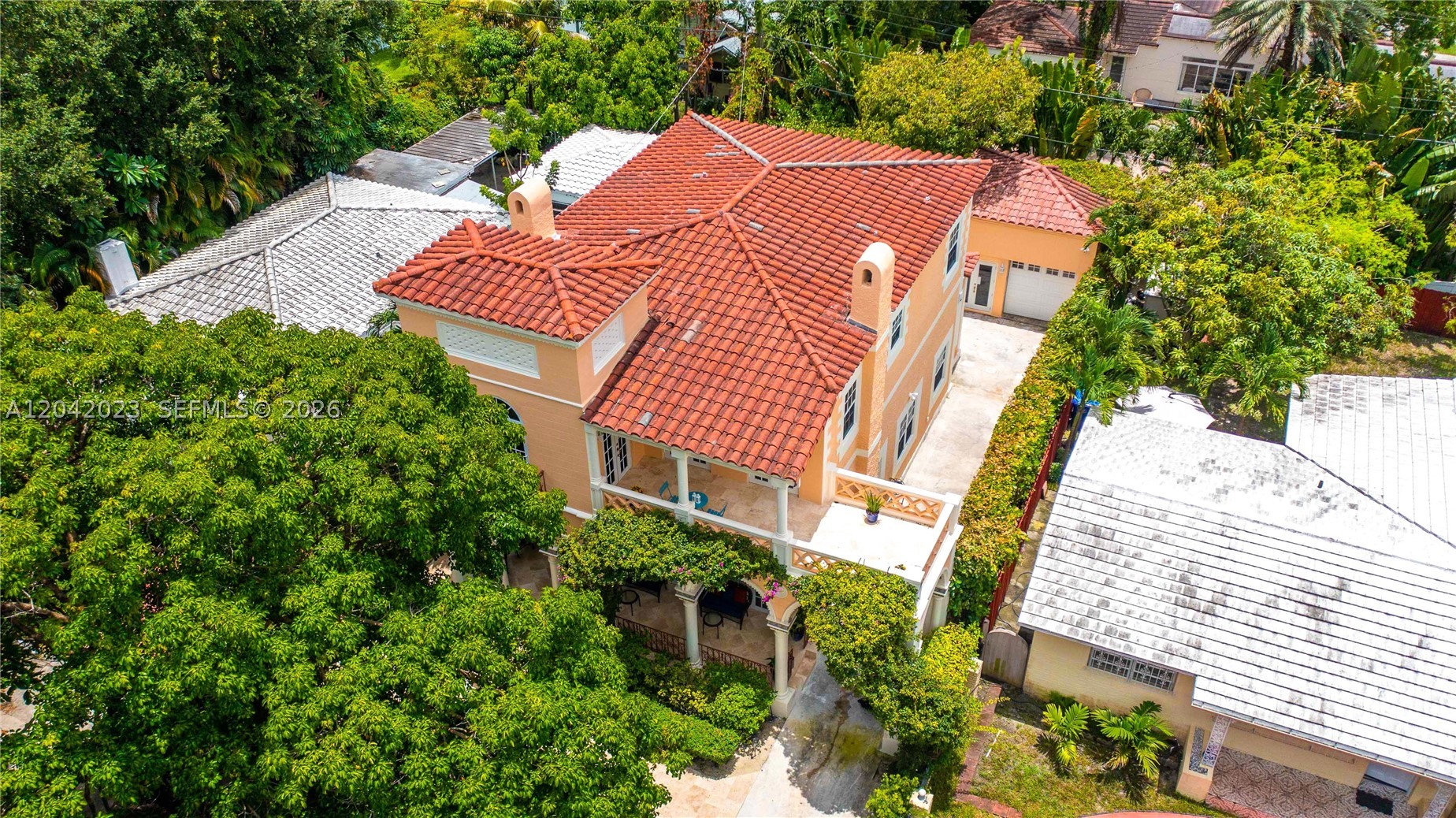 30 NE 44th St, Miami FL 33137
