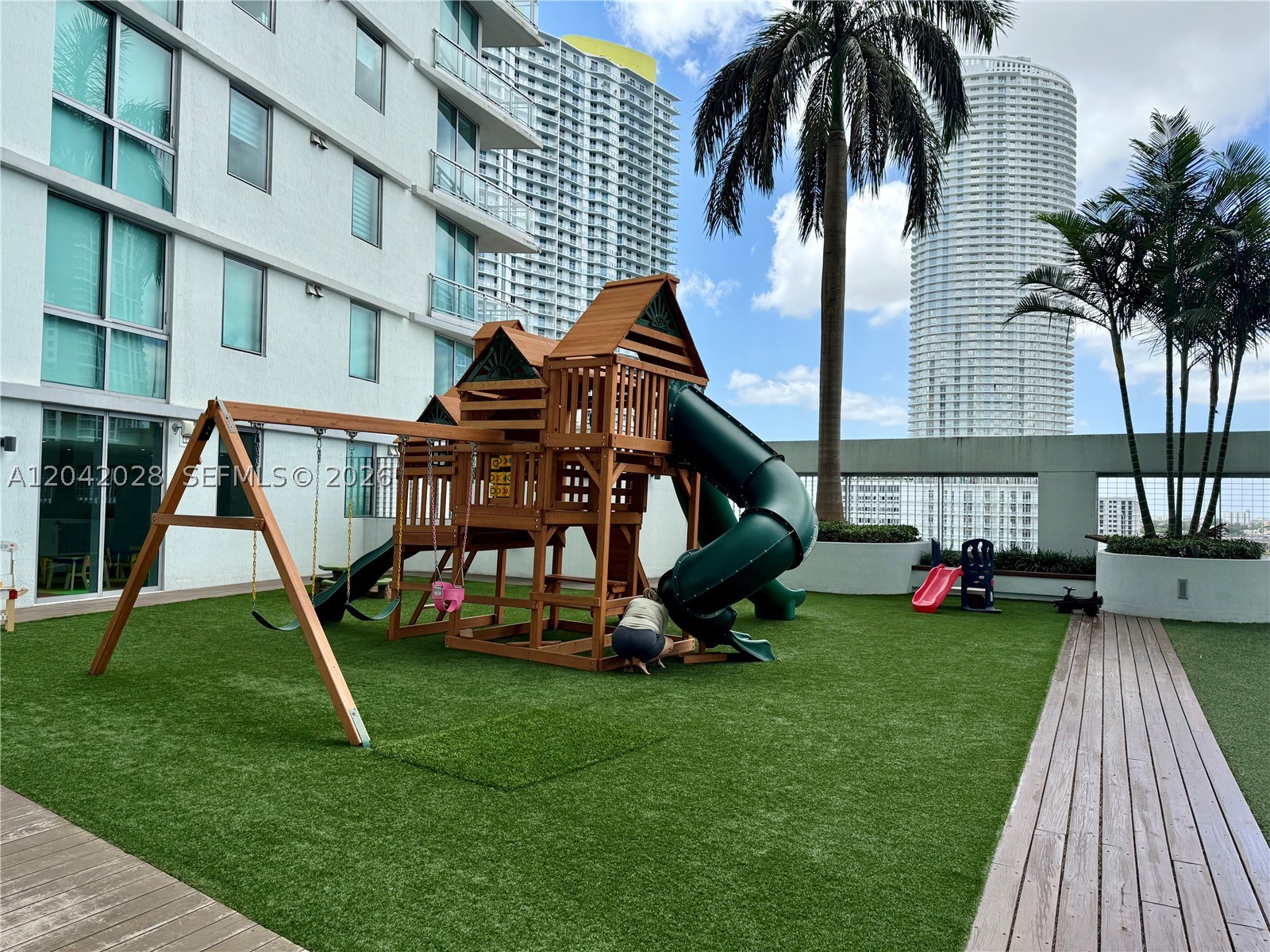 92 SW 3rd St #4311, Miami FL 33130