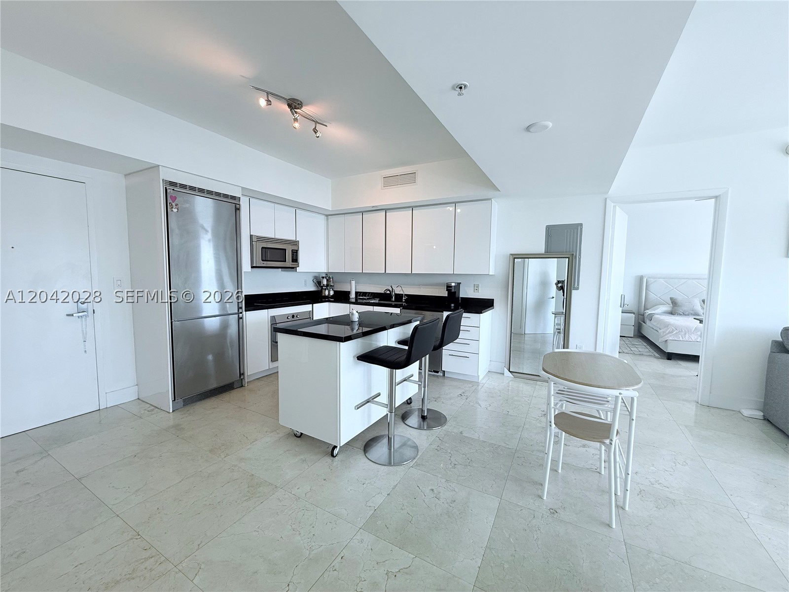 92 SW 3rd St #4311, Miami FL 33130