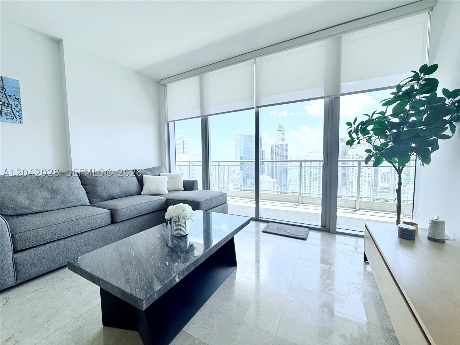 92 SW 3rd St #4311, Miami FL 33130