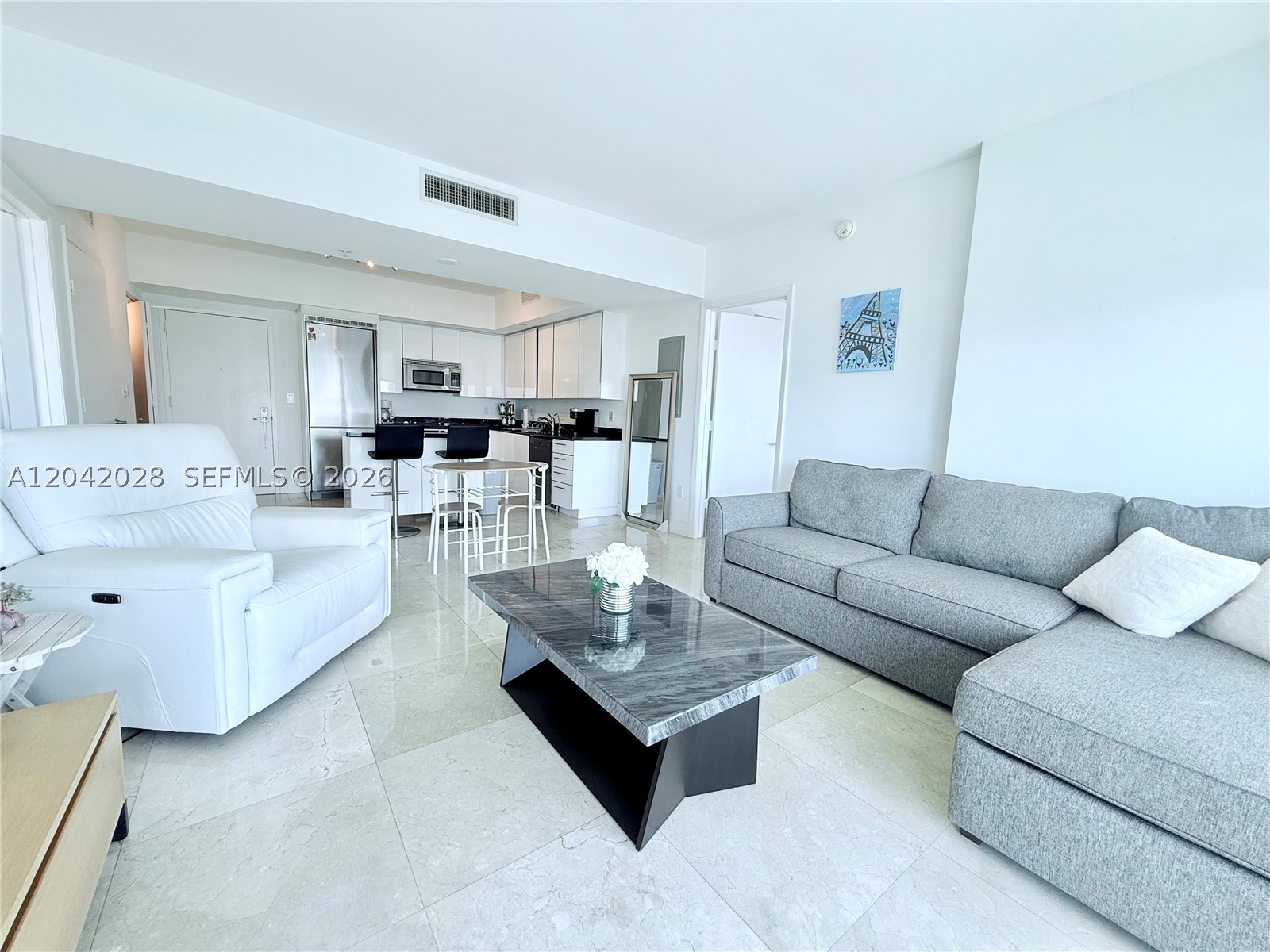 92 SW 3rd St #4311, Miami FL 33130
