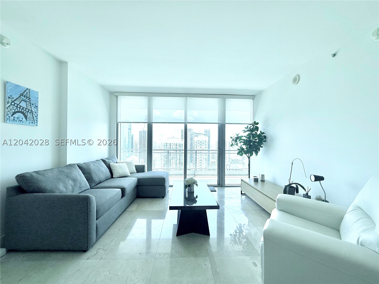 92 SW 3rd St #4311, Miami FL 33130
