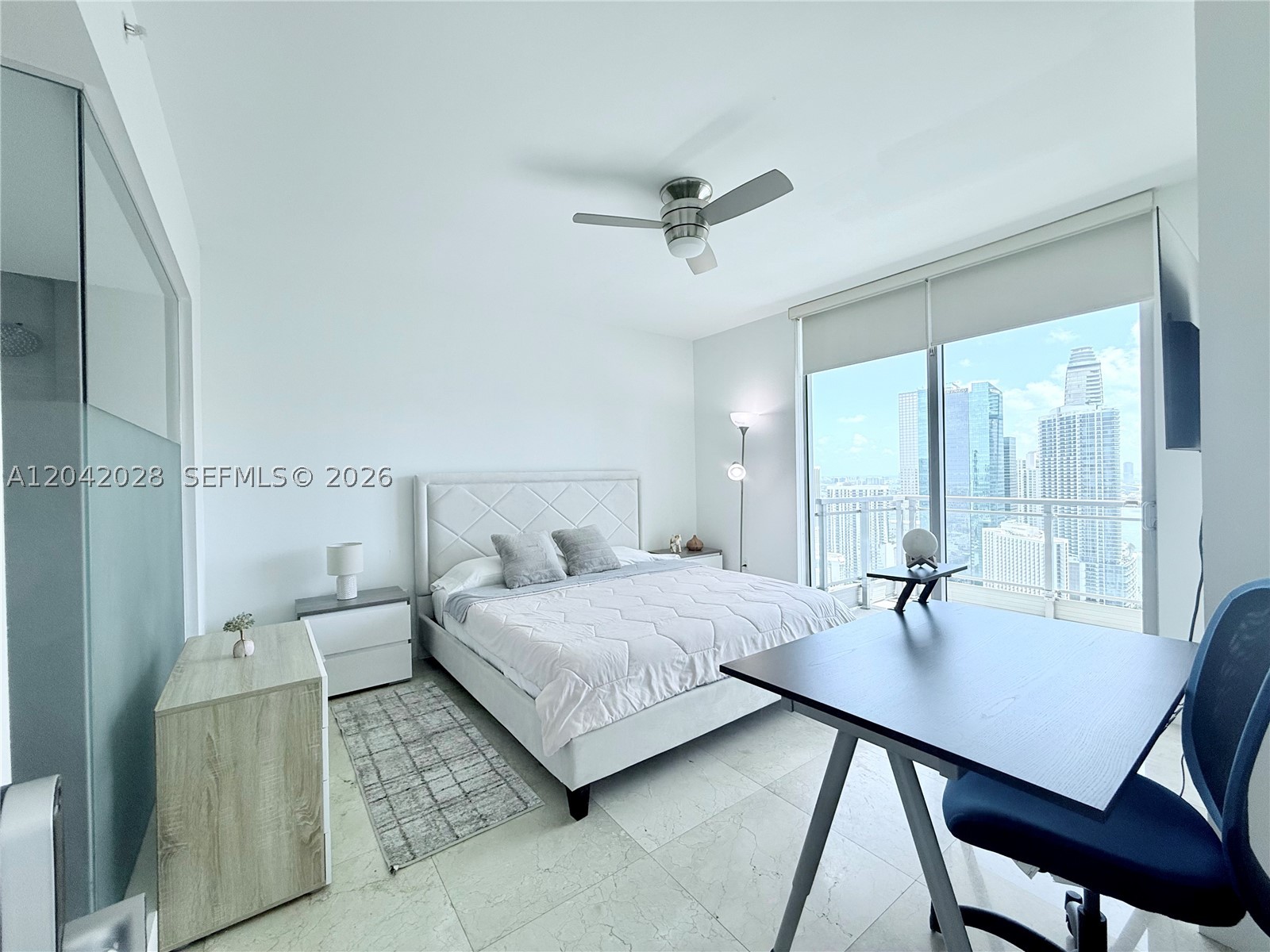 92 SW 3rd St #4311, Miami FL 33130