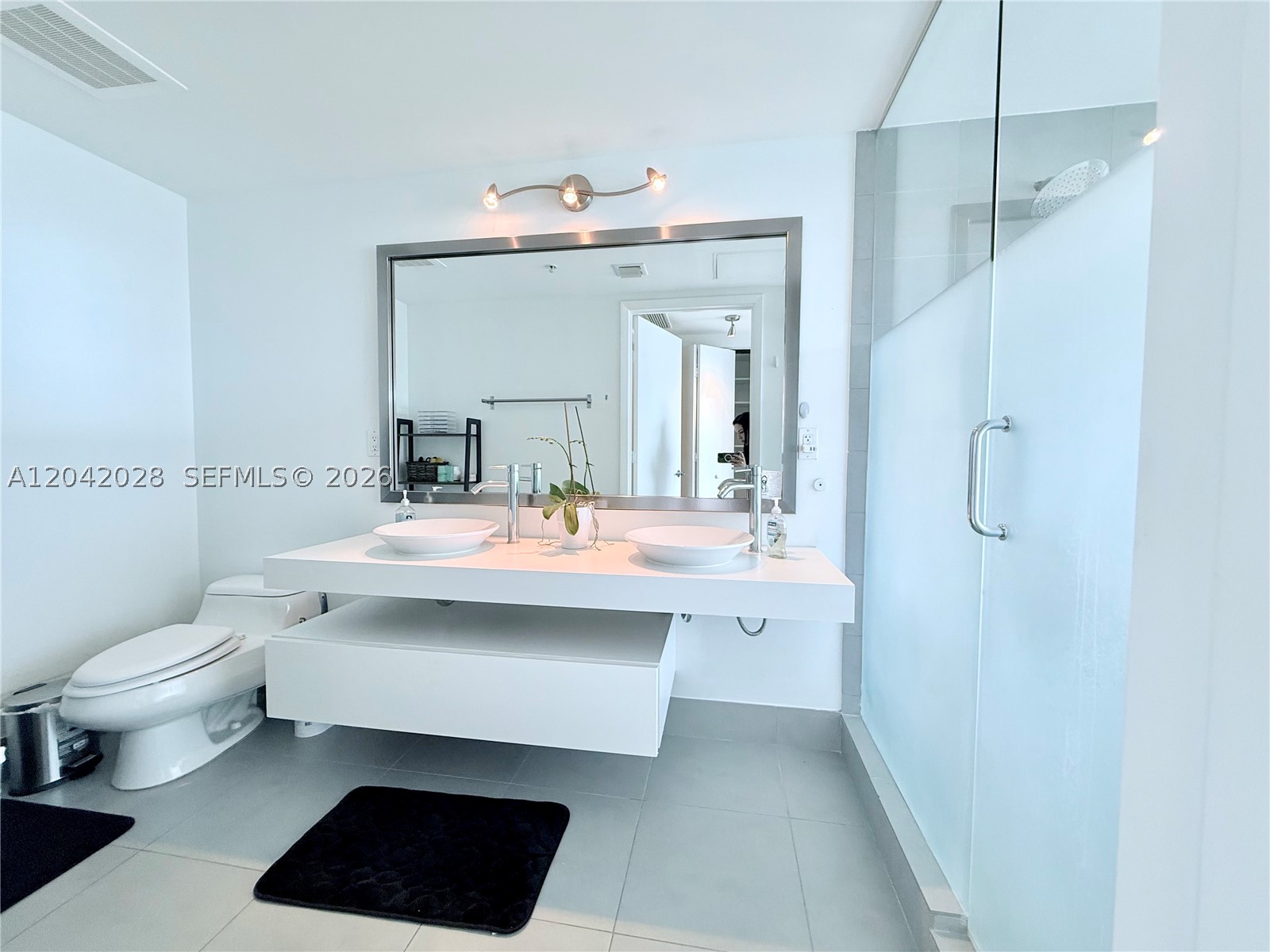 92 SW 3rd St #4311, Miami FL 33130