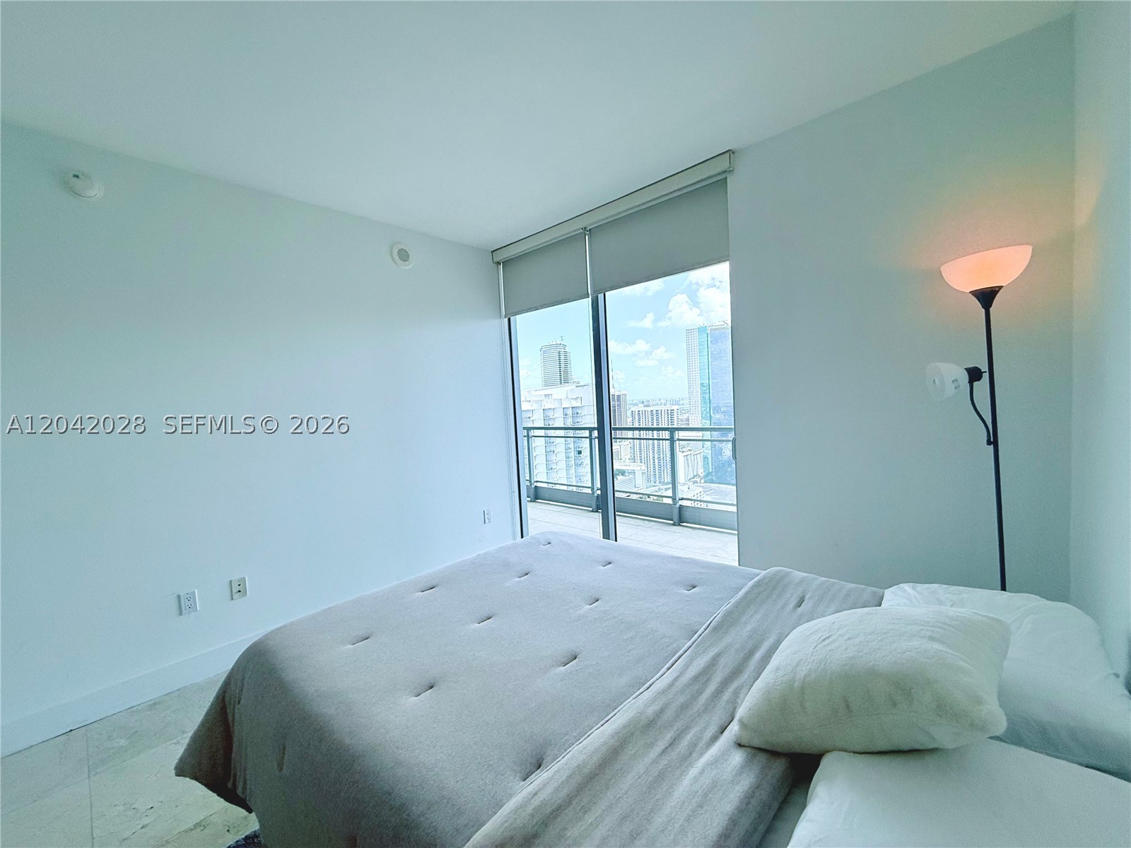 92 SW 3rd St #4311, Miami FL 33130