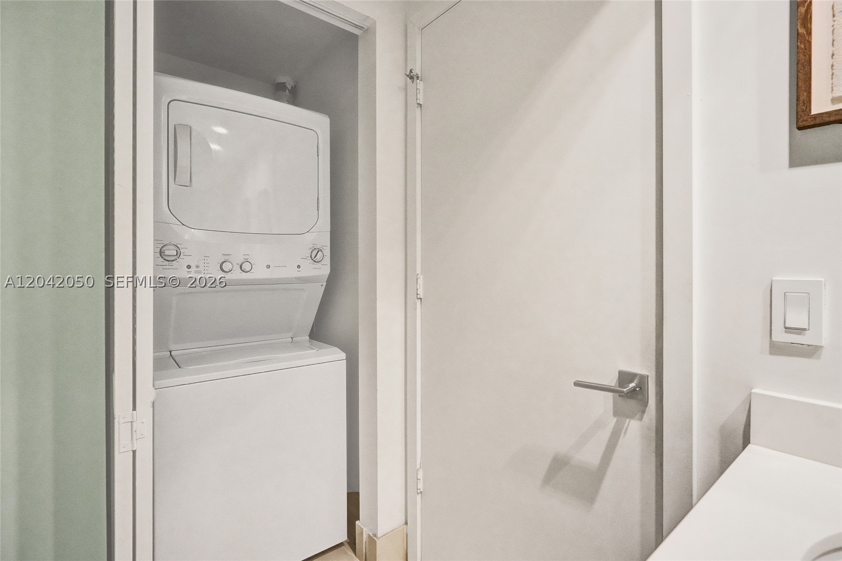 121 NE 34th St #2205, Miami FL 33137