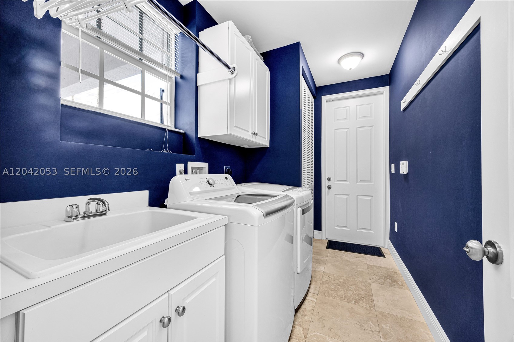 7614 SW 54th Ave, Miami FL 33143