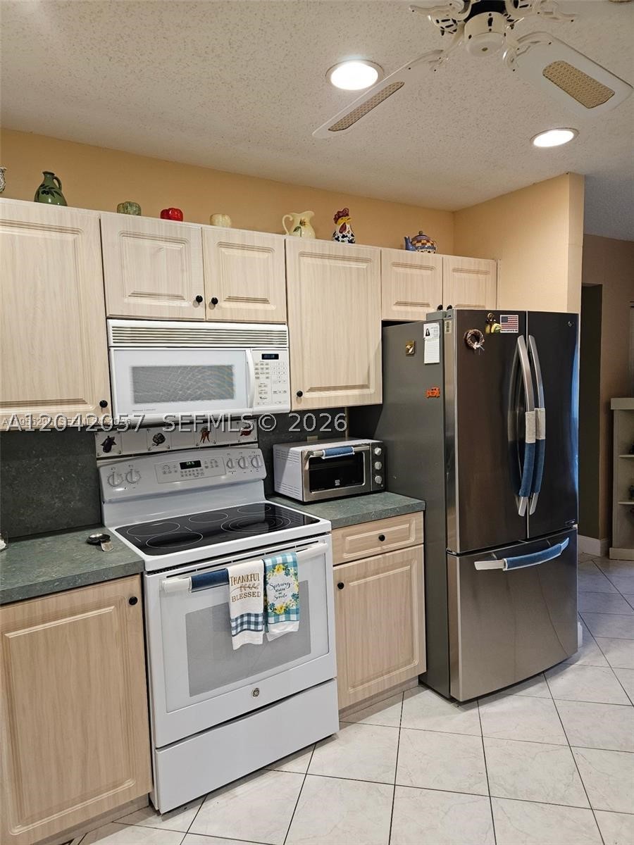 10301 Greenbriar Ct, Boca Raton FL 33498