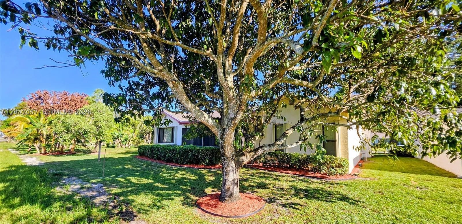 10301 Greenbriar Ct, Boca Raton FL 33498