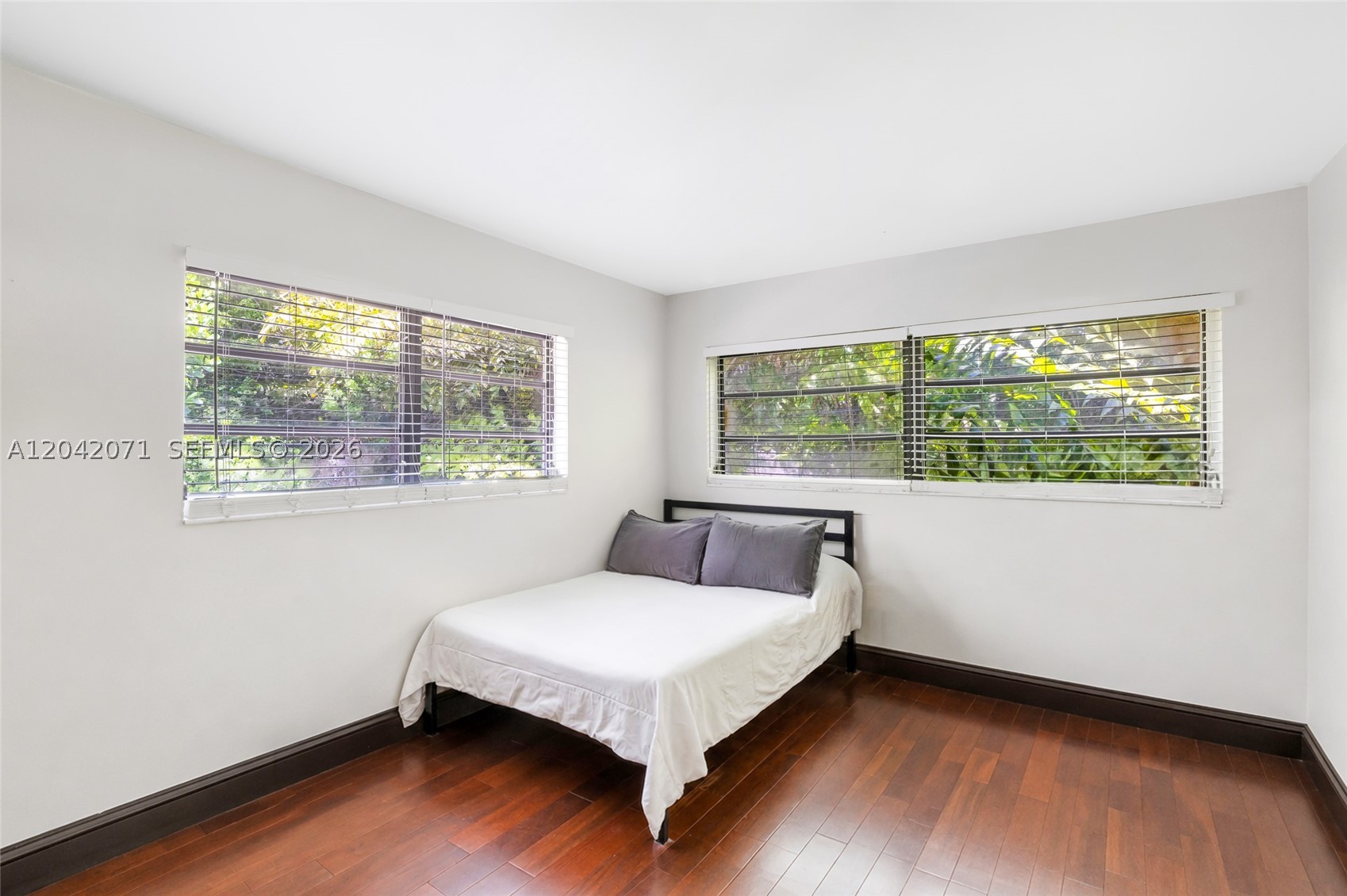 920 Aguero Ave #0, Coral Gables FL 33146