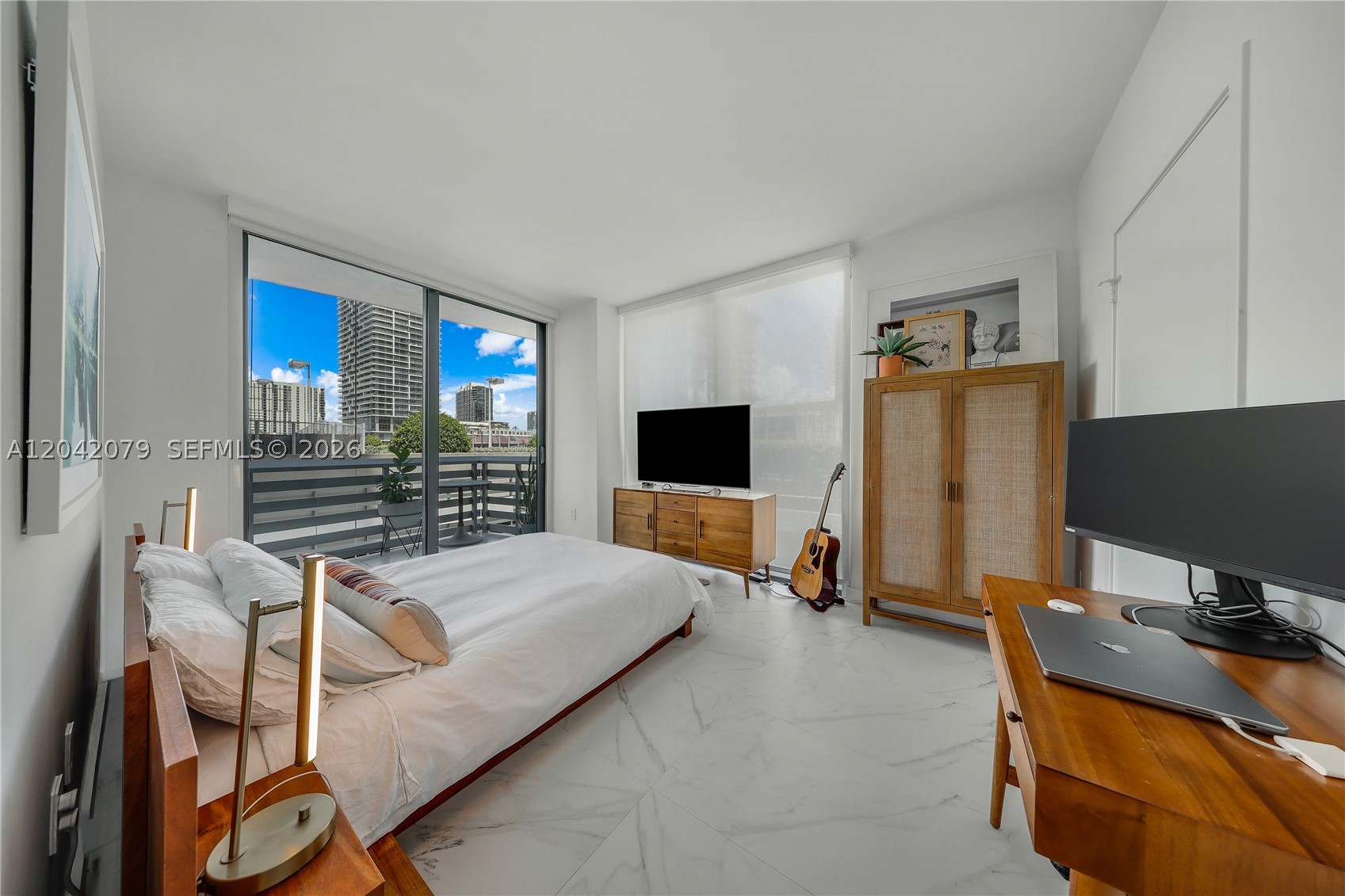 460 NE 28th St #701, Miami FL 33137