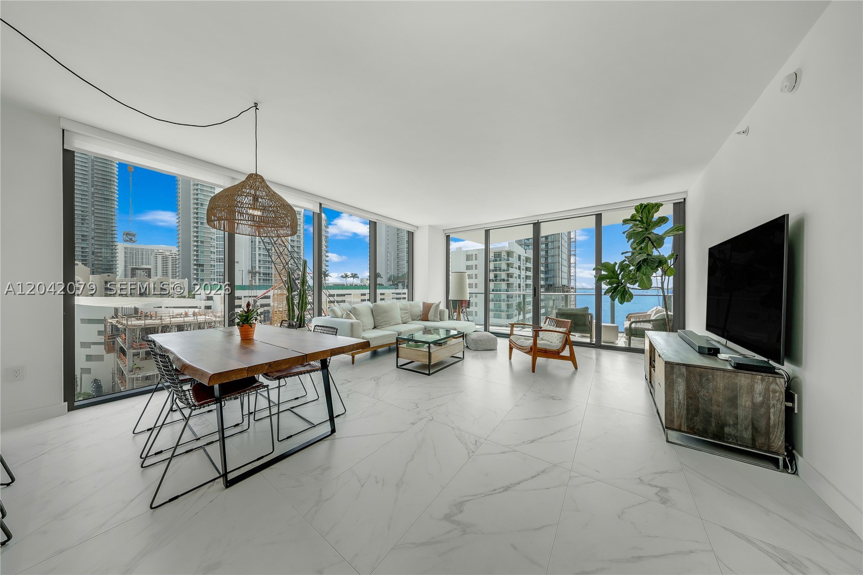460 NE 28th St #701, Miami FL 33137