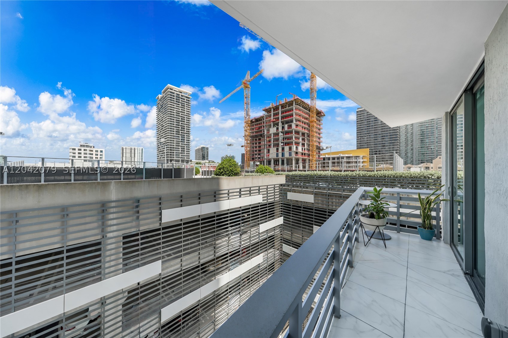460 NE 28th St #701, Miami FL 33137