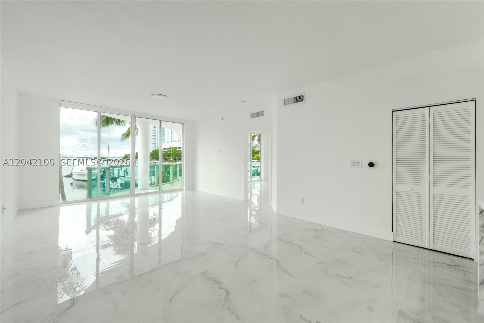 7914 Harbor Island Dr #106, North Bay Village FL 33141