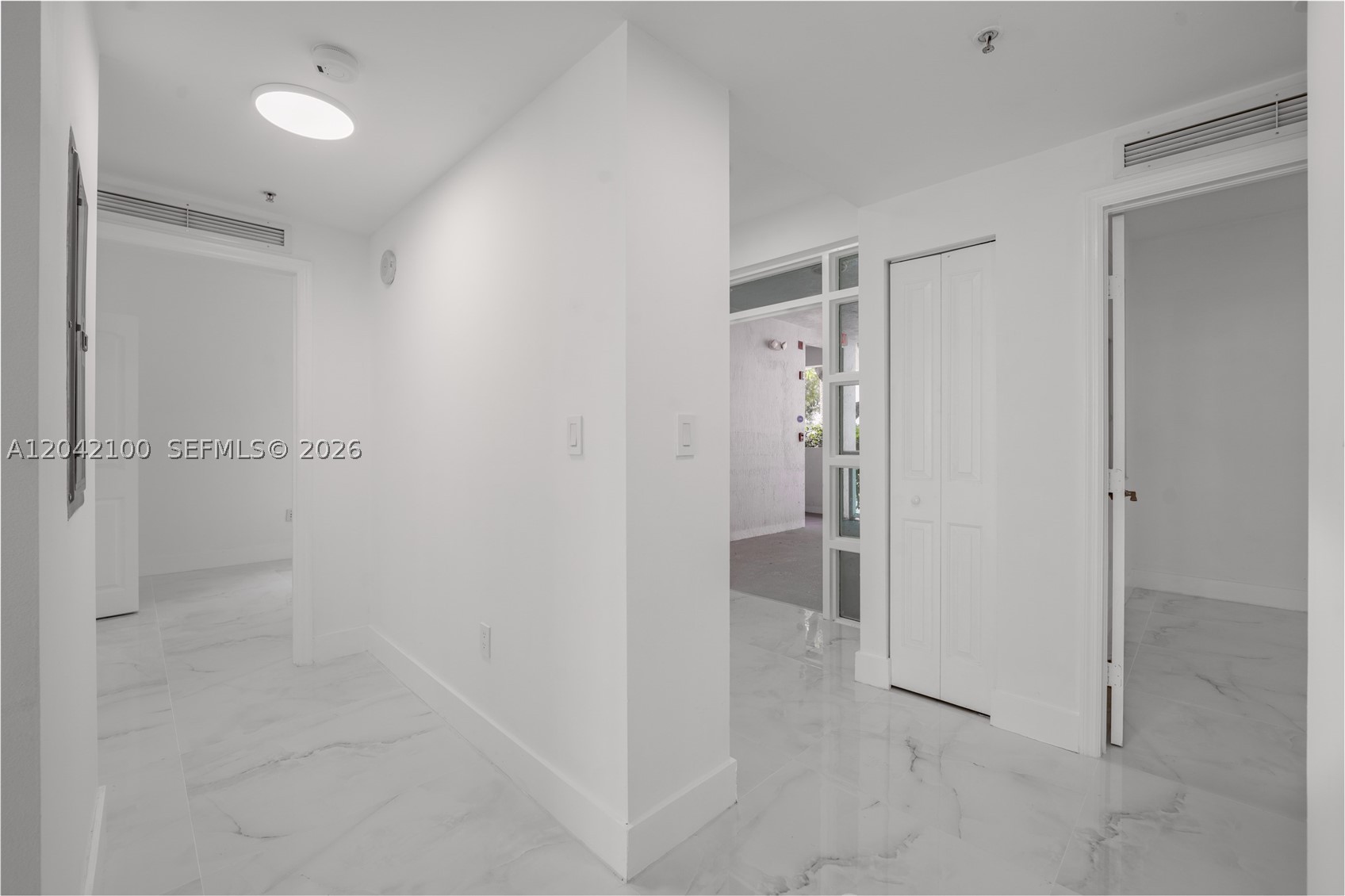 7914 Harbor Island Dr #106, North Bay Village FL 33141