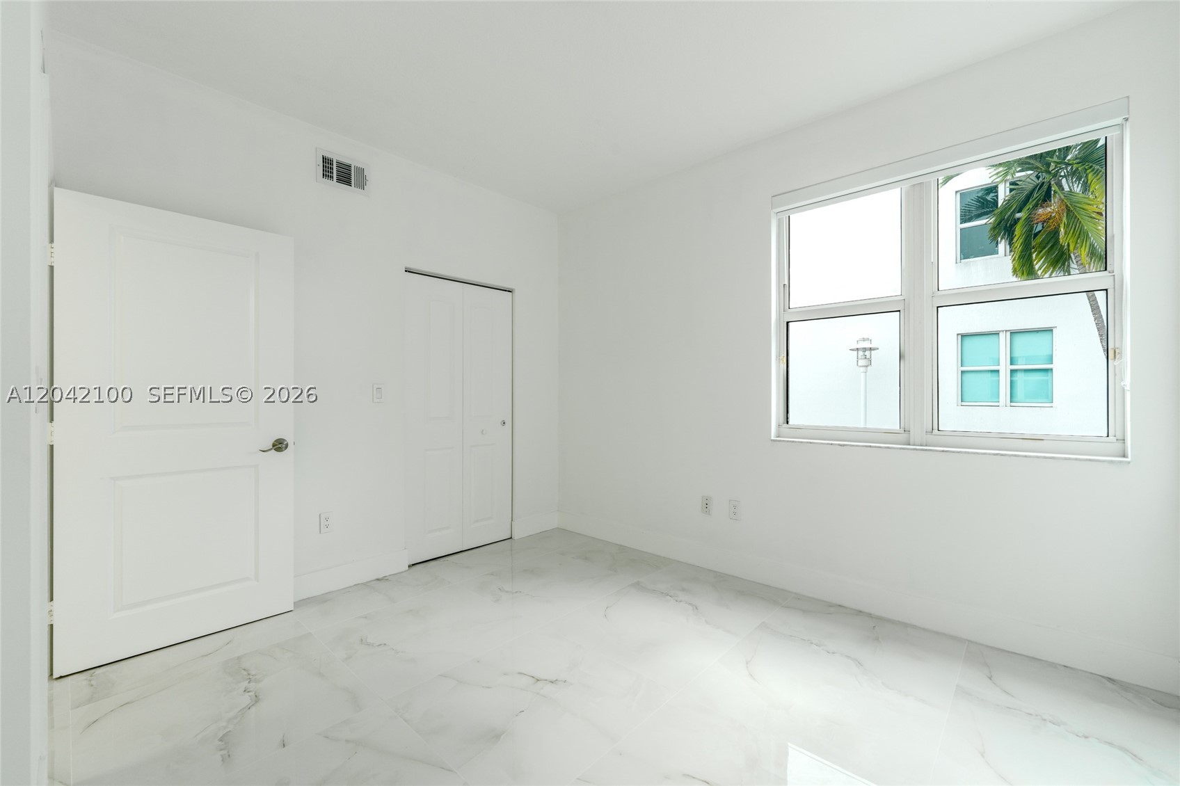 7914 Harbor Island Dr #106, North Bay Village FL 33141