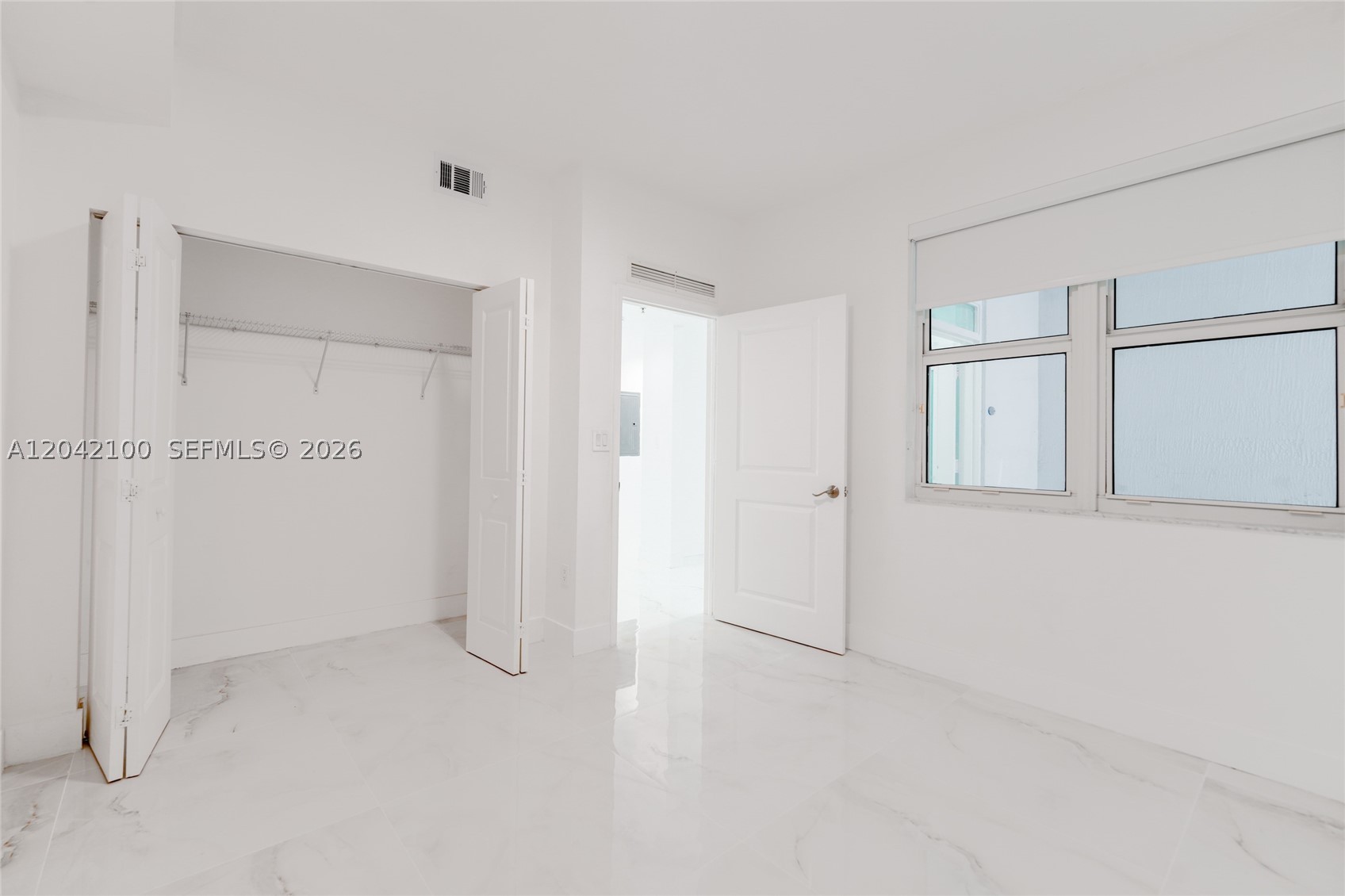 7914 Harbor Island Dr #106, North Bay Village FL 33141