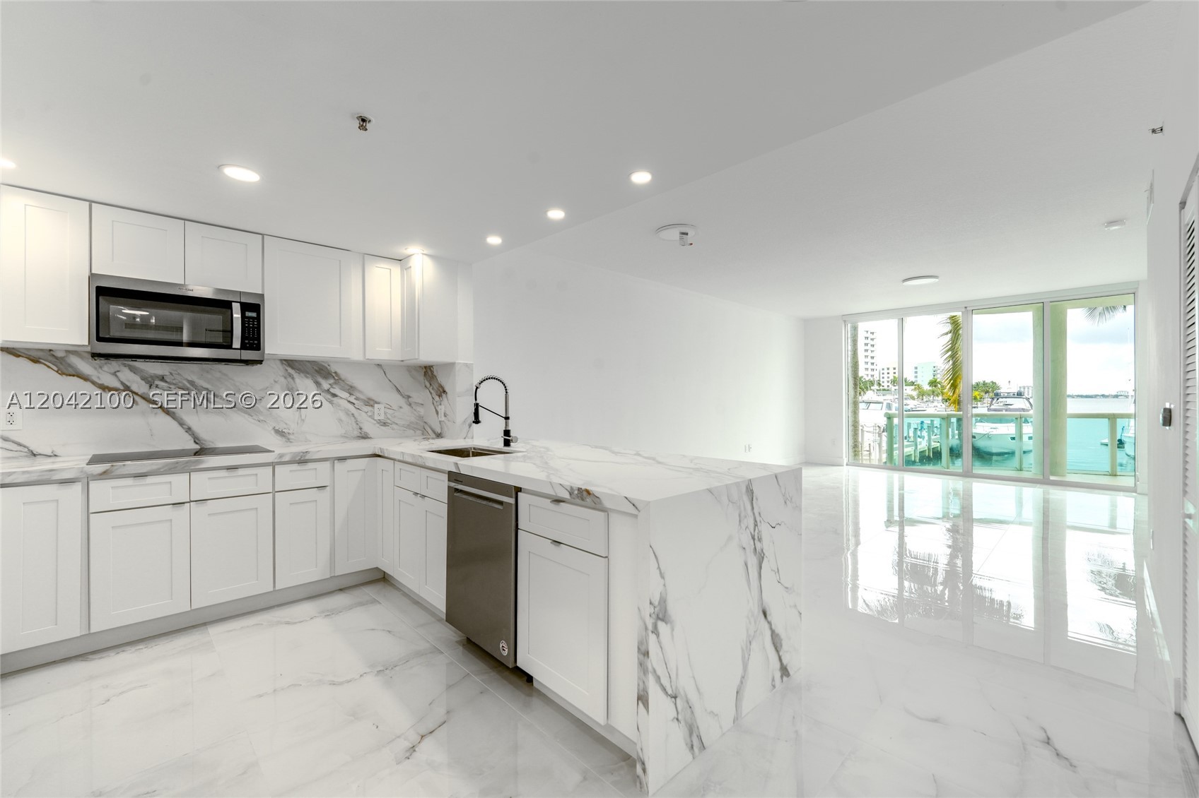 7914 Harbor Island Dr #106, North Bay Village FL 33141