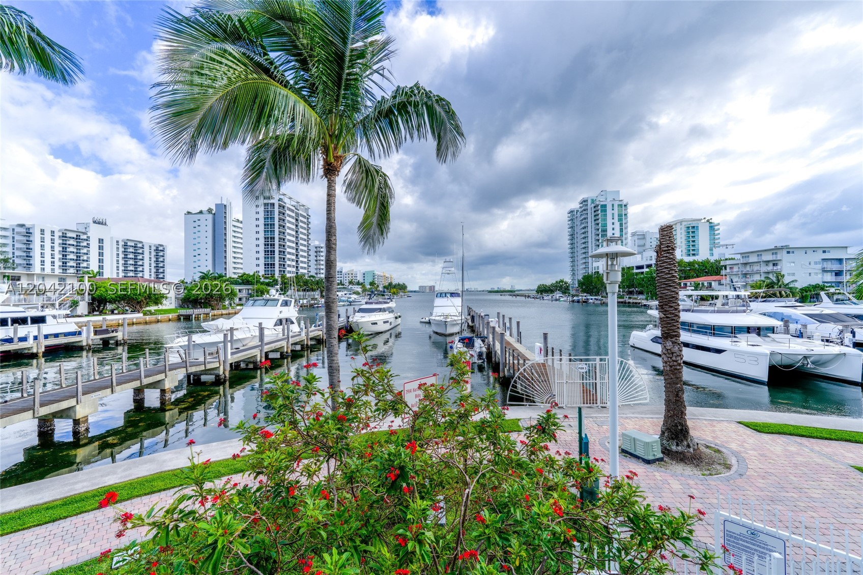 7914 Harbor Island Dr #106, North Bay Village FL 33141