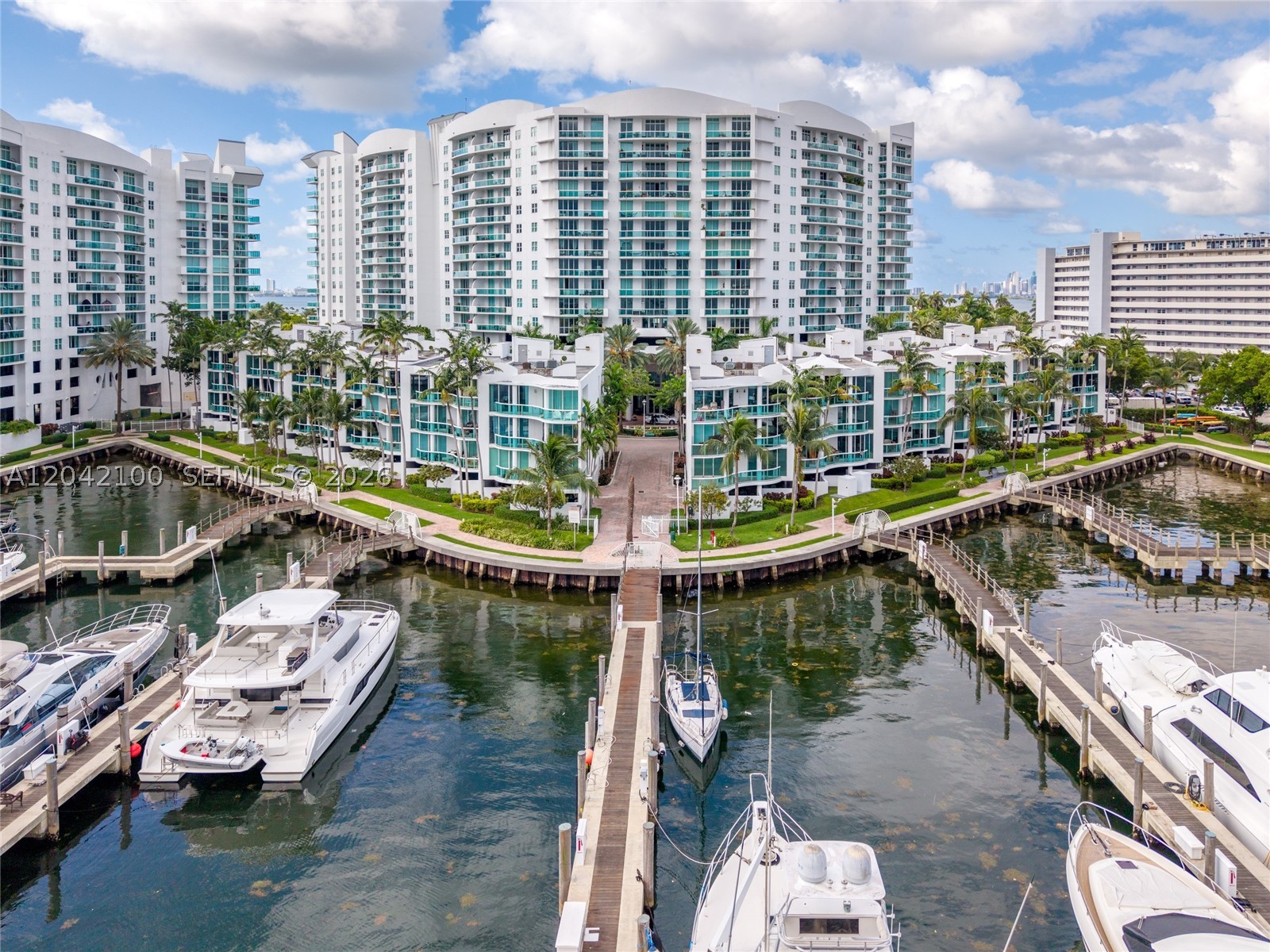 7914 Harbor Island Dr #106, North Bay Village FL 33141