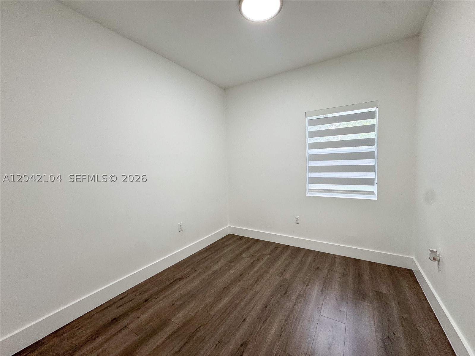 1319 NW 40th St, Miami FL 33142