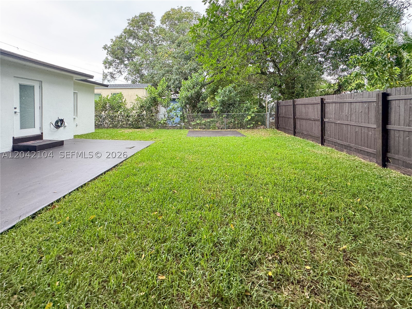 1319 NW 40th St, Miami FL 33142