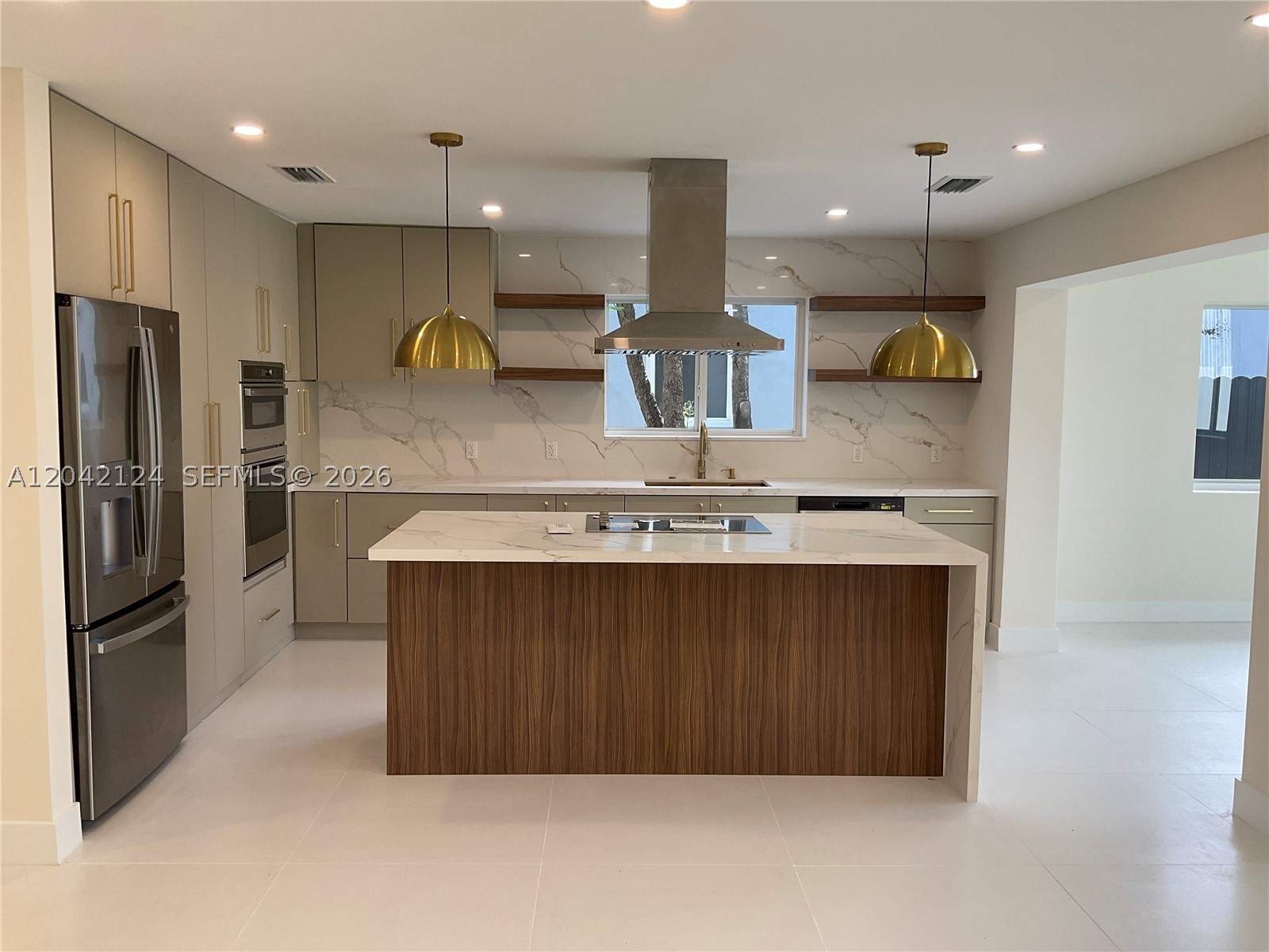 2315 NW 3rd St, Miami FL 33125