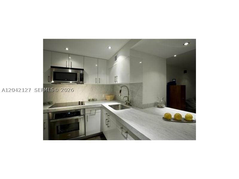 1000 WEST AVE #318, Miami Beach FL 33139