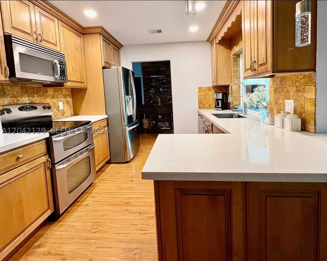1903 NW 79th Ave, Margate FL 33063