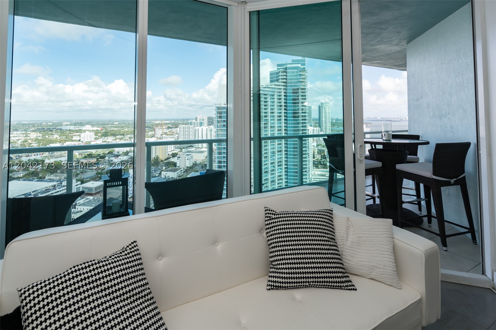 Miami FL 33132 - A12042173