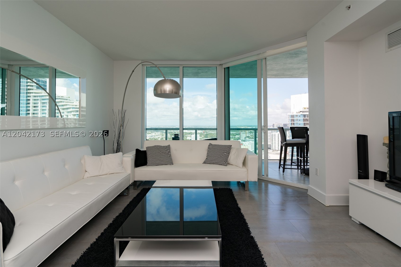 Miami FL 33132 - A12042173