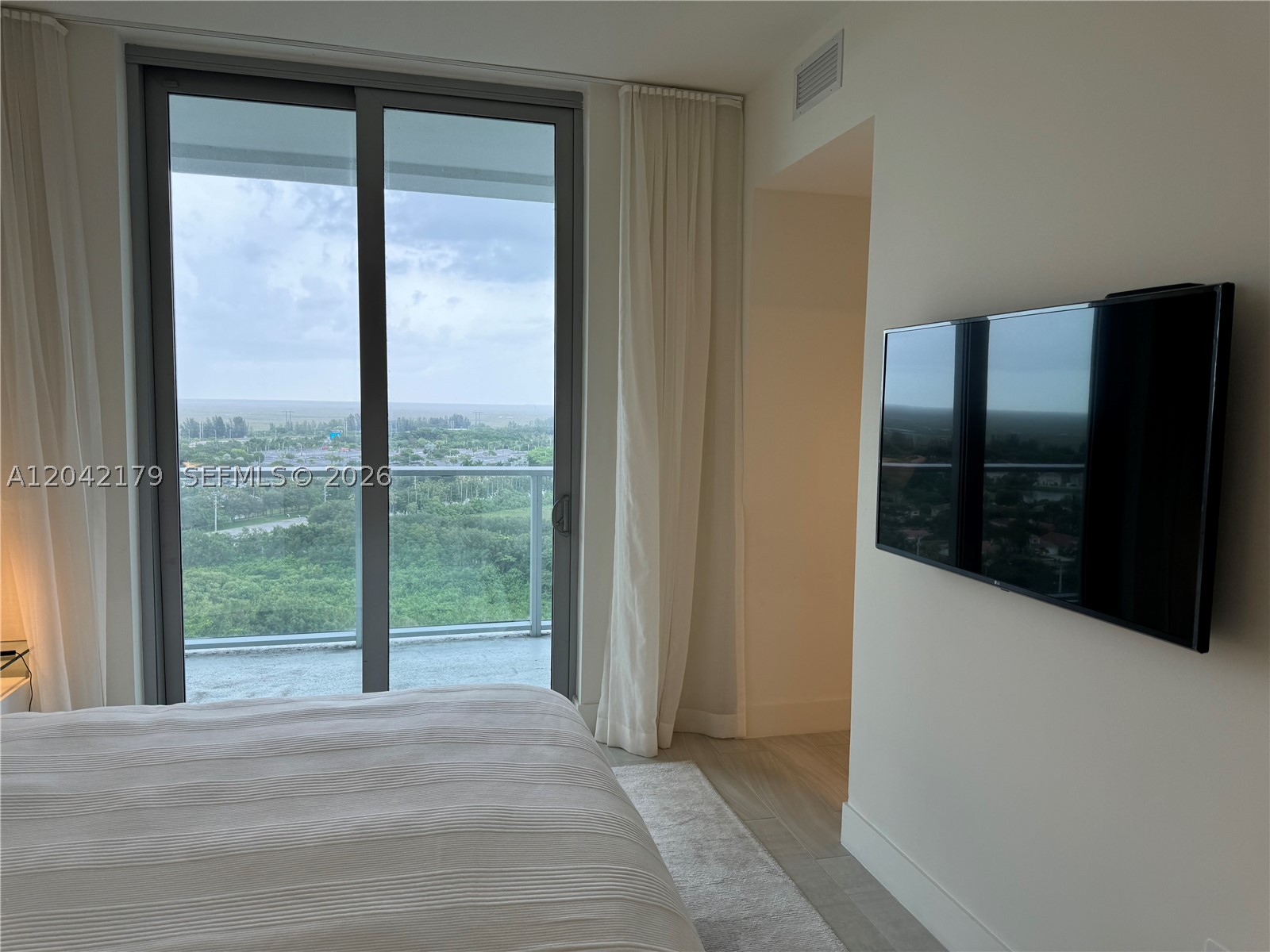 2000 Metropica Way #903, Sunrise FL 33323