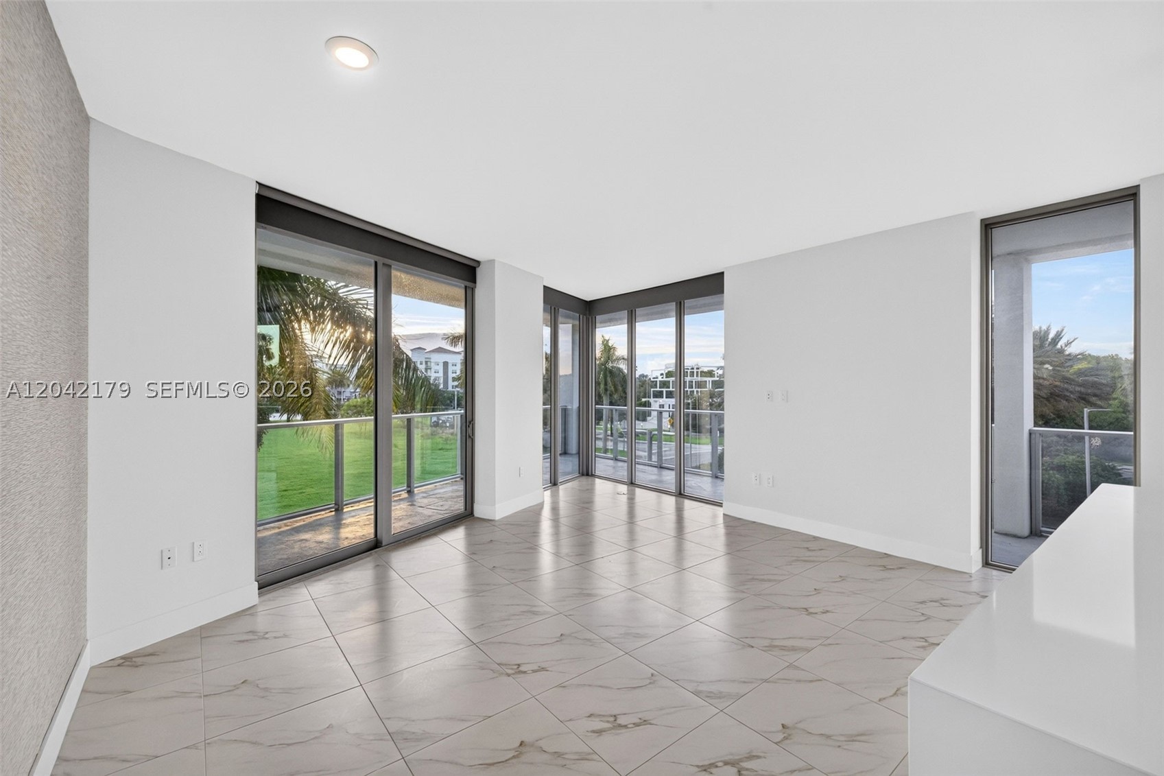 2000 Metropica Way #903, Sunrise FL 33323