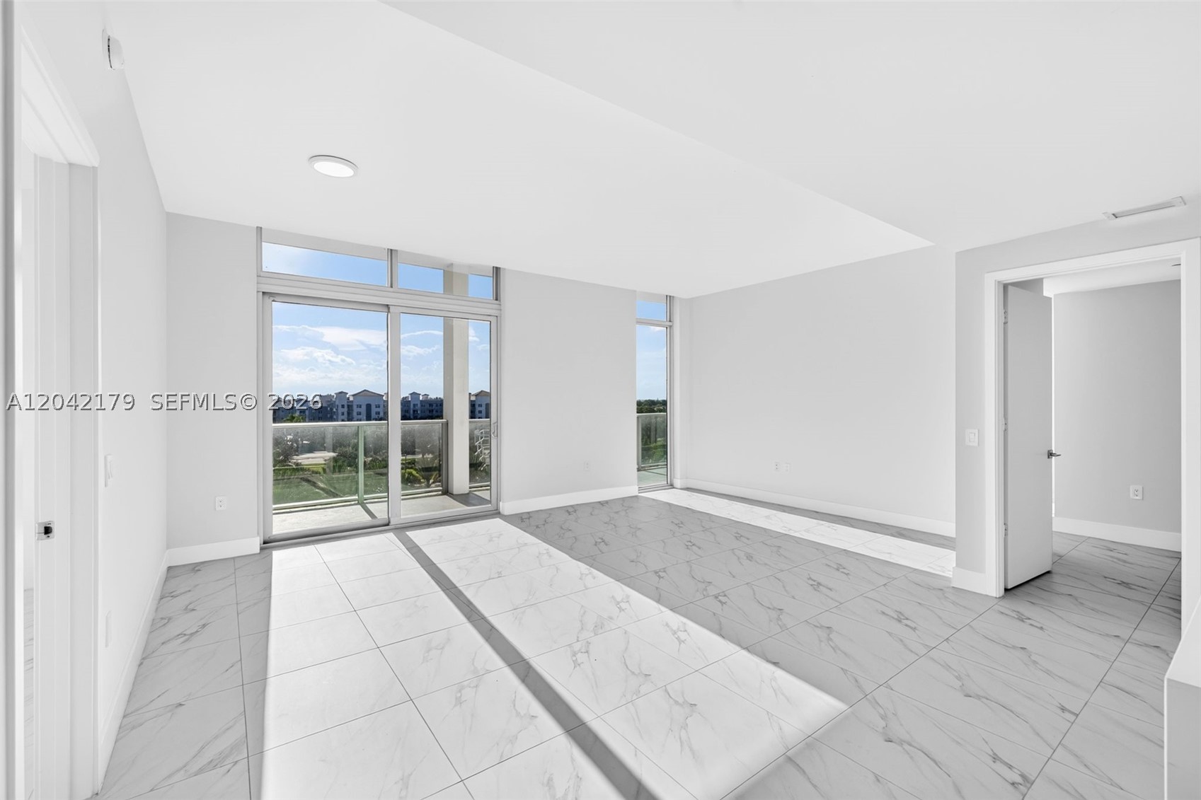 2000 Metropica Way #616, Sunrise FL 33323