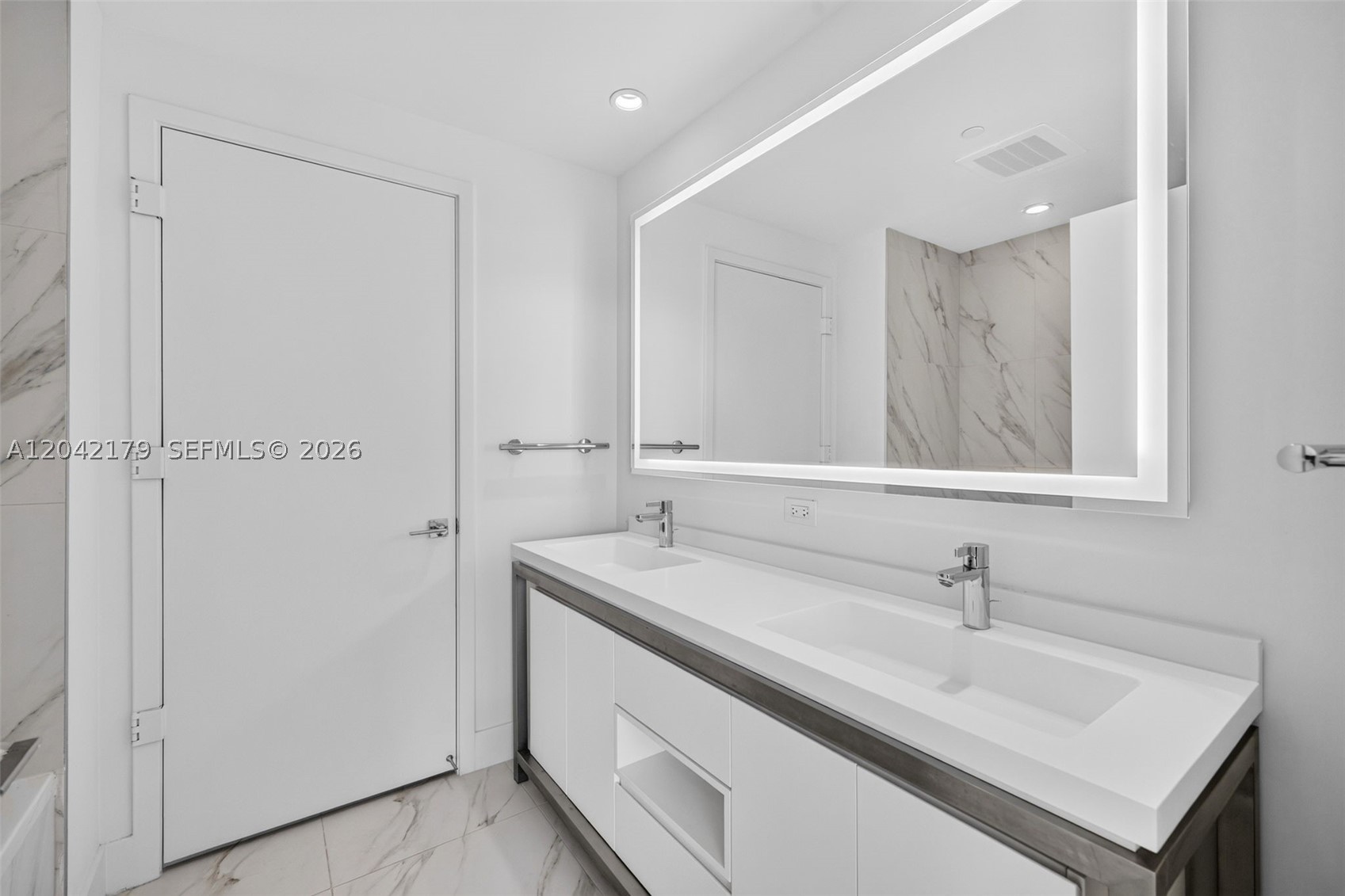2000 Metropica Way #616, Sunrise FL 33323