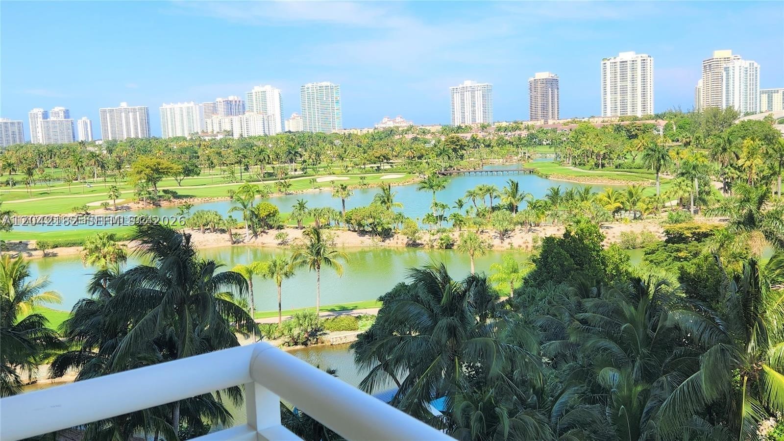 19501 W Country Club Dr #704, Aventura FL 33180