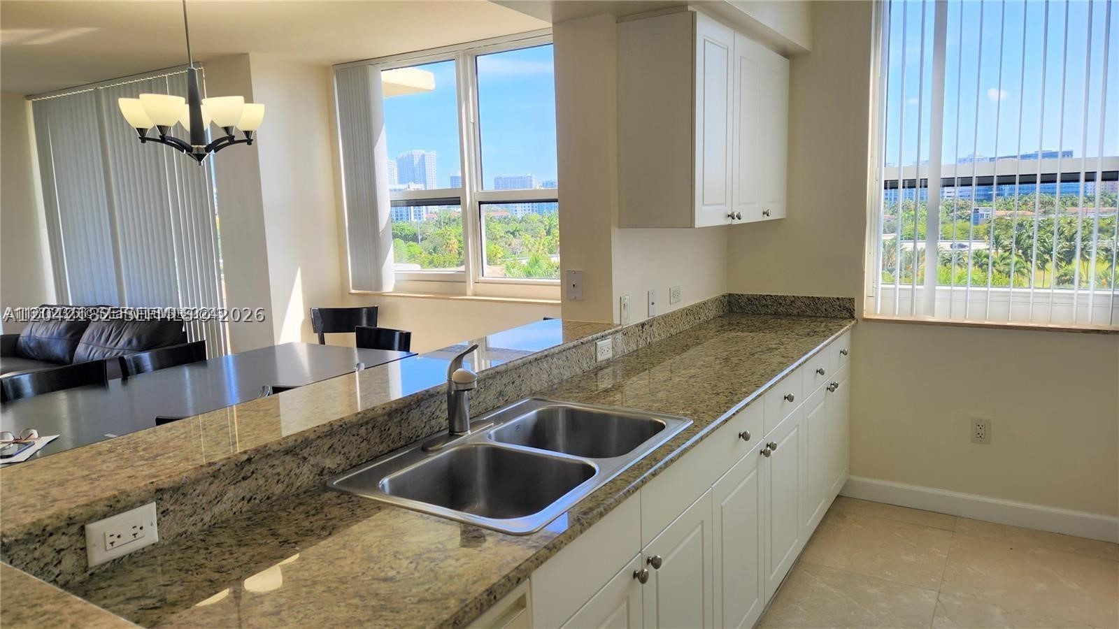 19501 W Country Club Dr #704, Aventura FL 33180