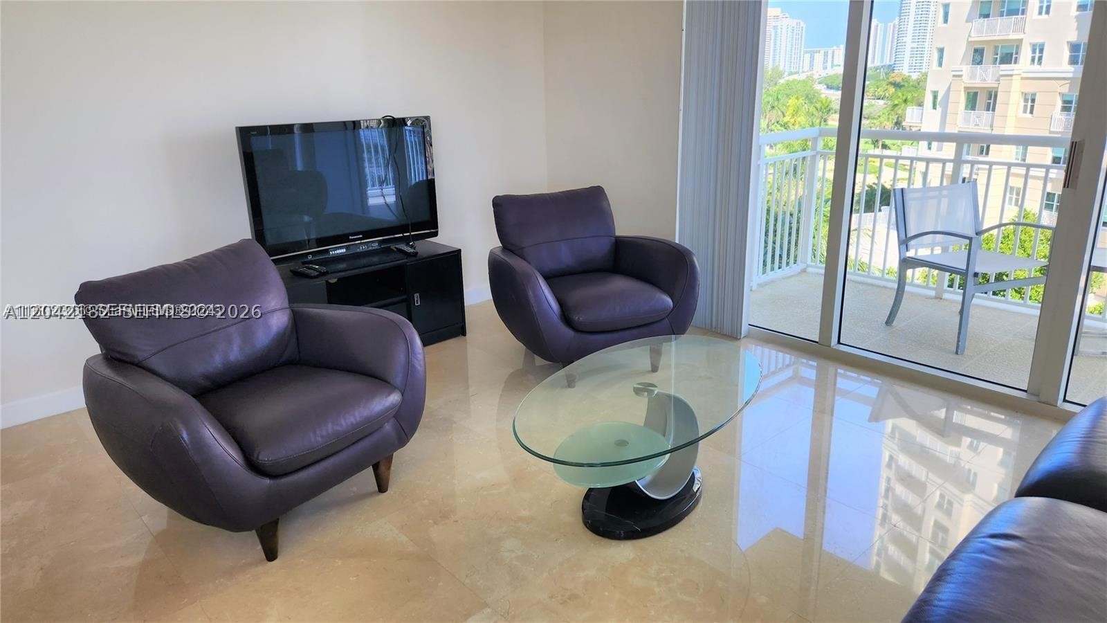 19501 W Country Club Dr #704, Aventura FL 33180