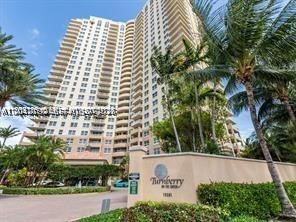 19501 W Country Club Dr #704, Aventura FL 33180