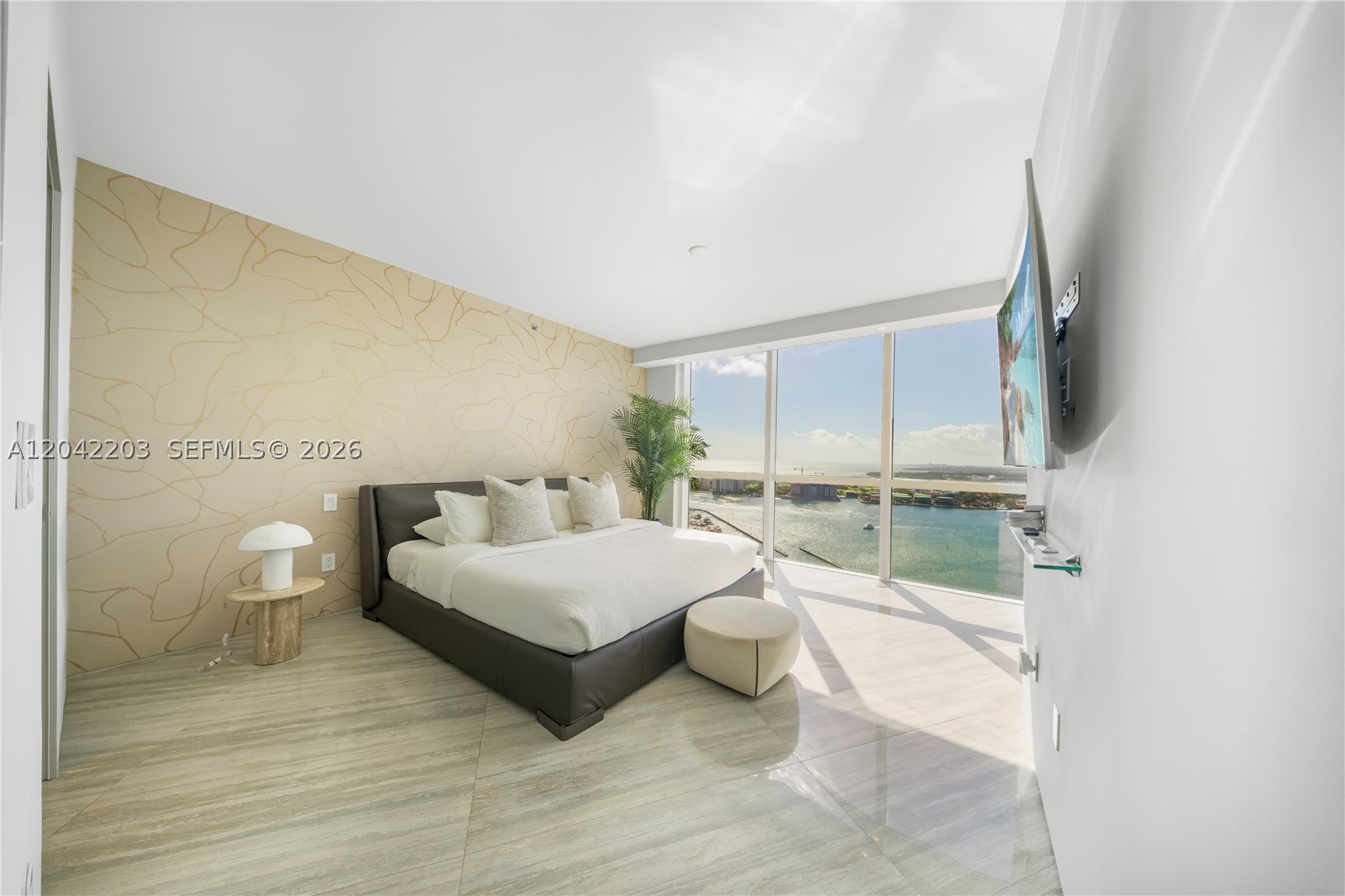 450 Alton Rd #3301, Miami Beach FL 33139