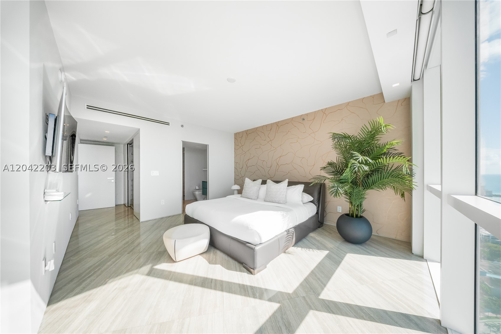 450 Alton Rd #3301, Miami Beach FL 33139