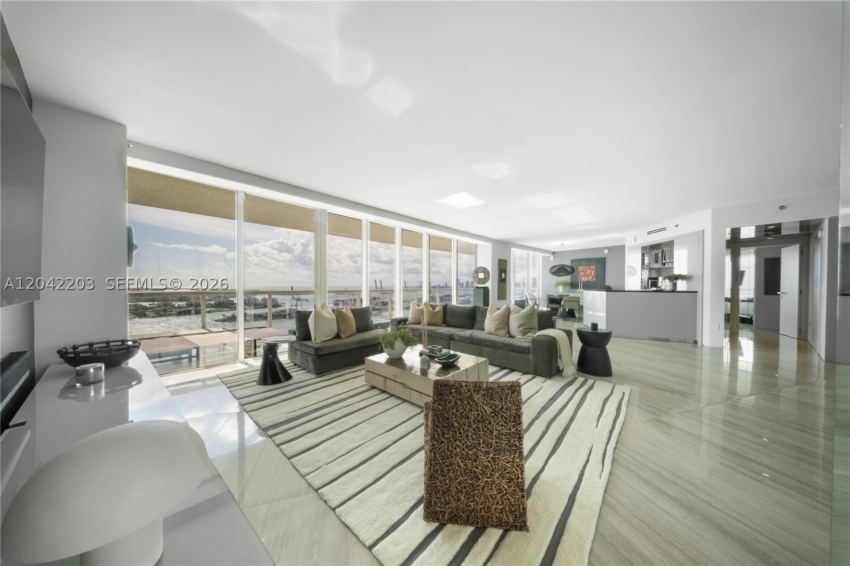 450 Alton Rd #3301, Miami Beach FL 33139