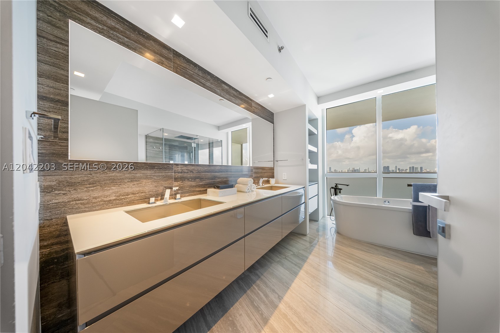 450 Alton Rd #3301, Miami Beach FL 33139
