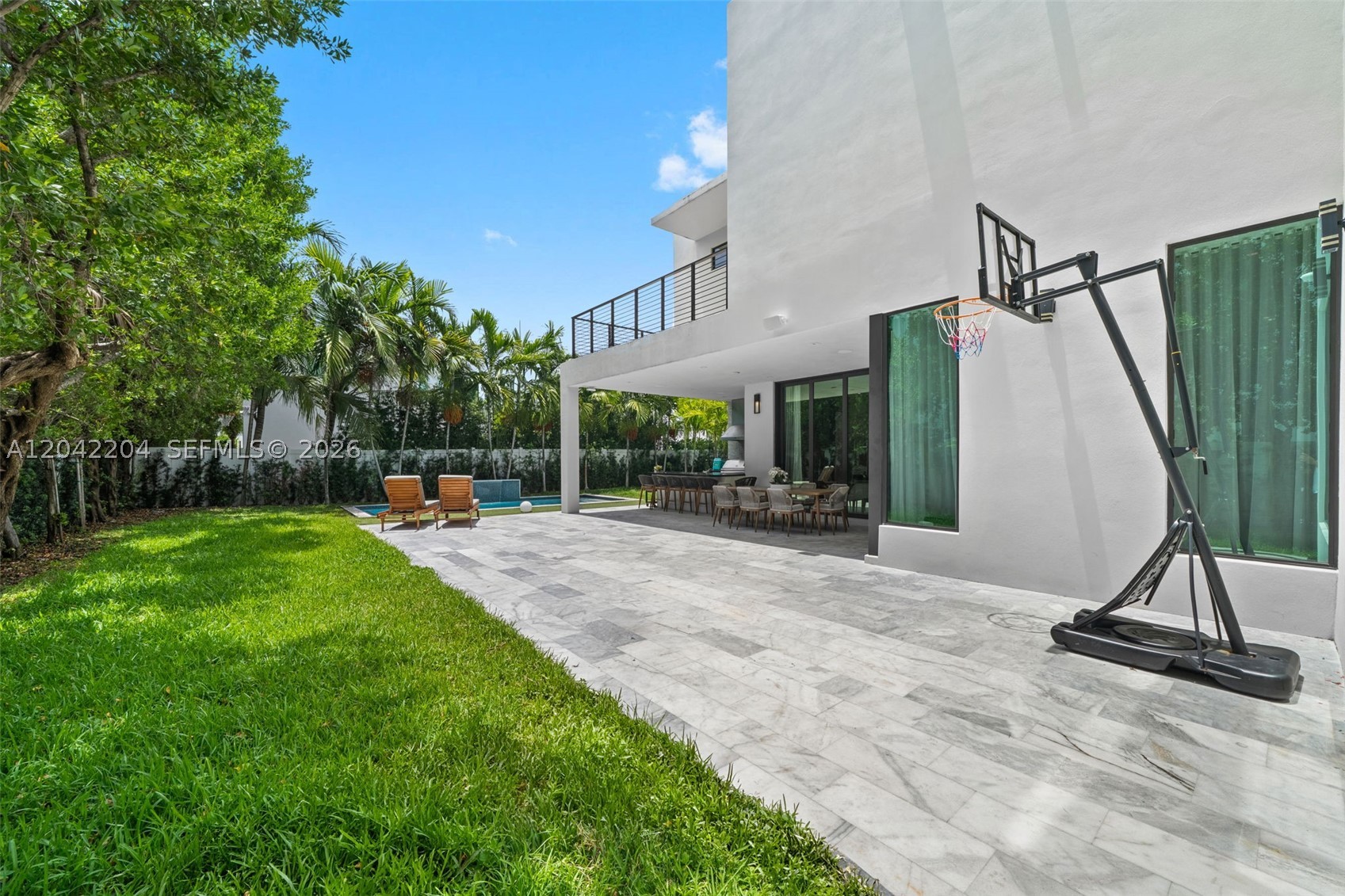 6814 NW 104th Ct, Doral FL 33178
