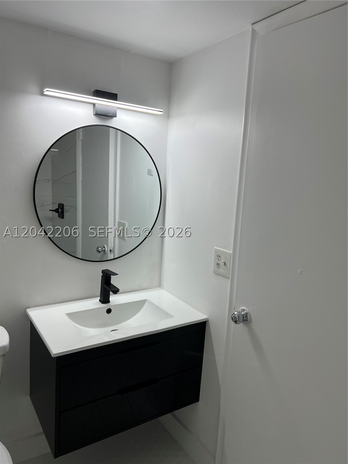 860 NE 78th St #303, Miami FL 33138