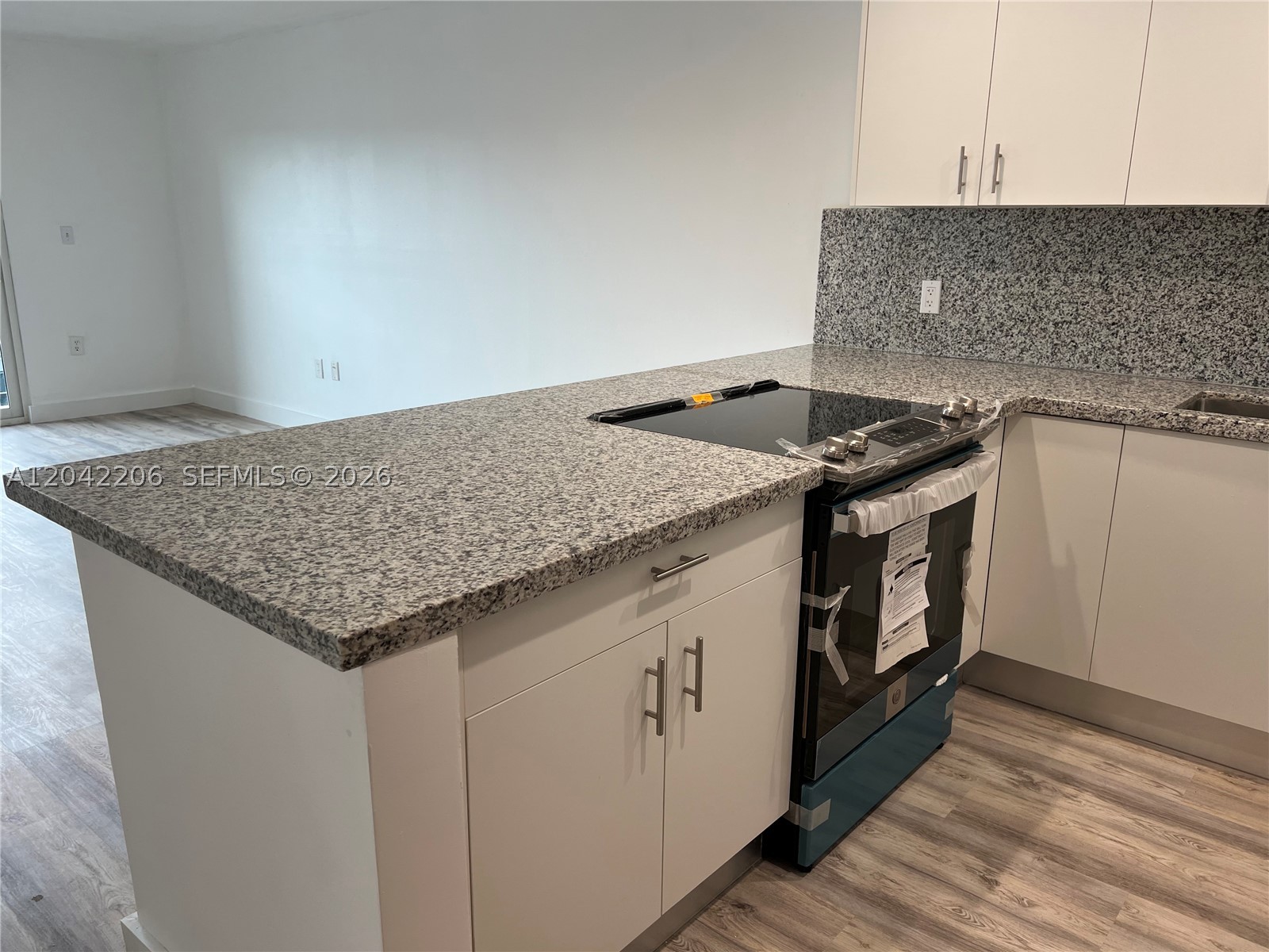 860 NE 78th St #303, Miami FL 33138