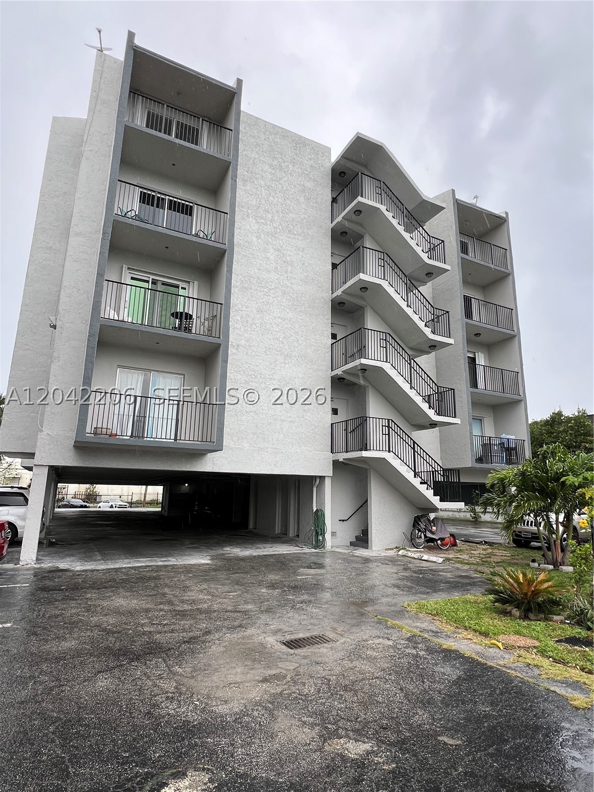 860 NE 78th St #303, Miami FL 33138