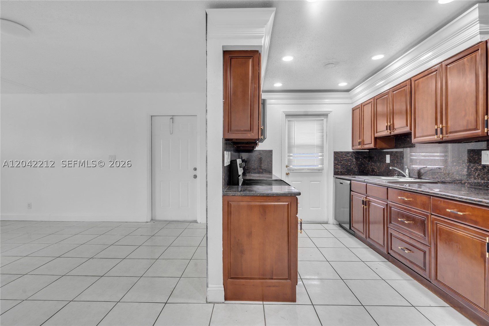 7491 SW 10th Ct #201B, North Lauderdale FL 33068