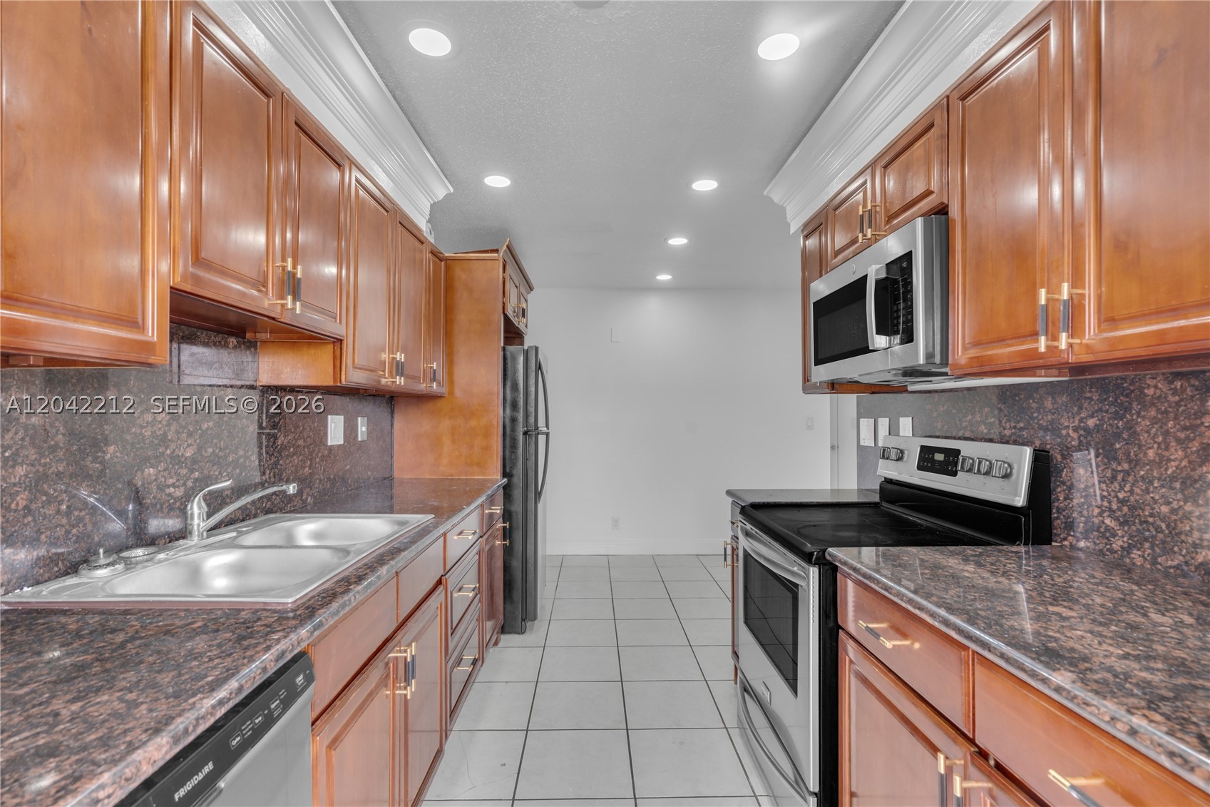 7491 SW 10th Ct #201B, North Lauderdale FL 33068