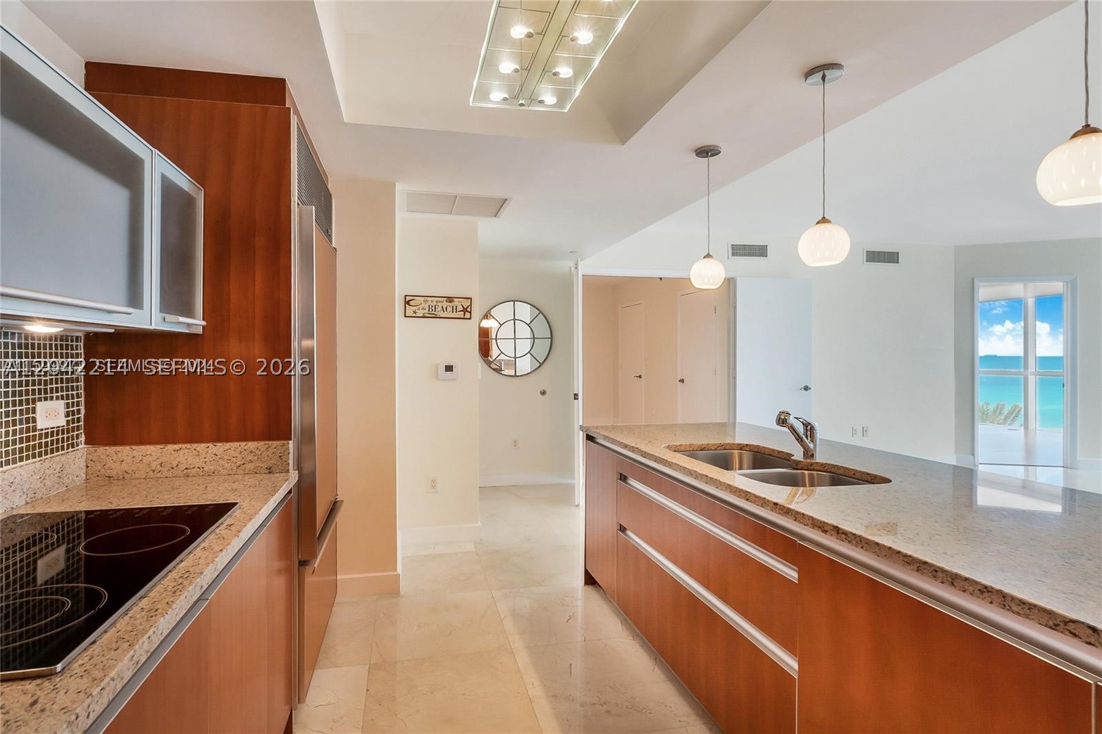 17201 Collins Ave+Den #803, Sunny Isles Beach FL 33160